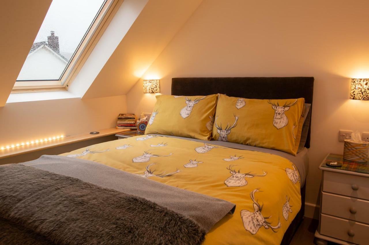 Allt Mor Rentals - Chalet With Hot Tub, And Studio Apartment No Hot Tub رويبريدج المظهر الخارجي الصورة
